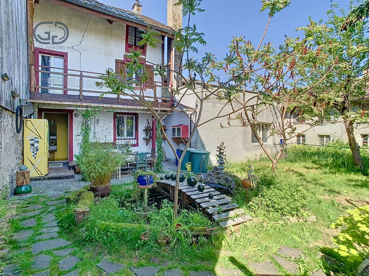 Maison de village au centre de Bassecourt